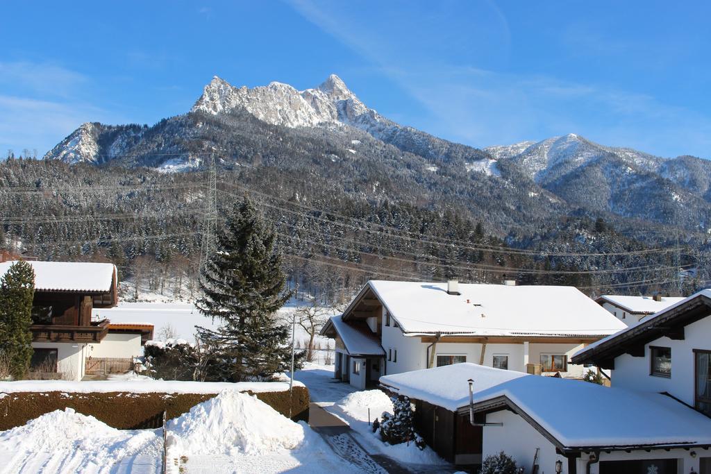Alpenmotel Saeuling Pinswang Bagian luar foto