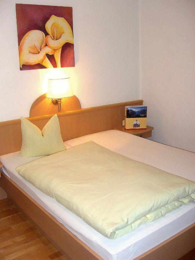 Alpenmotel Saeuling Pinswang Ruang foto